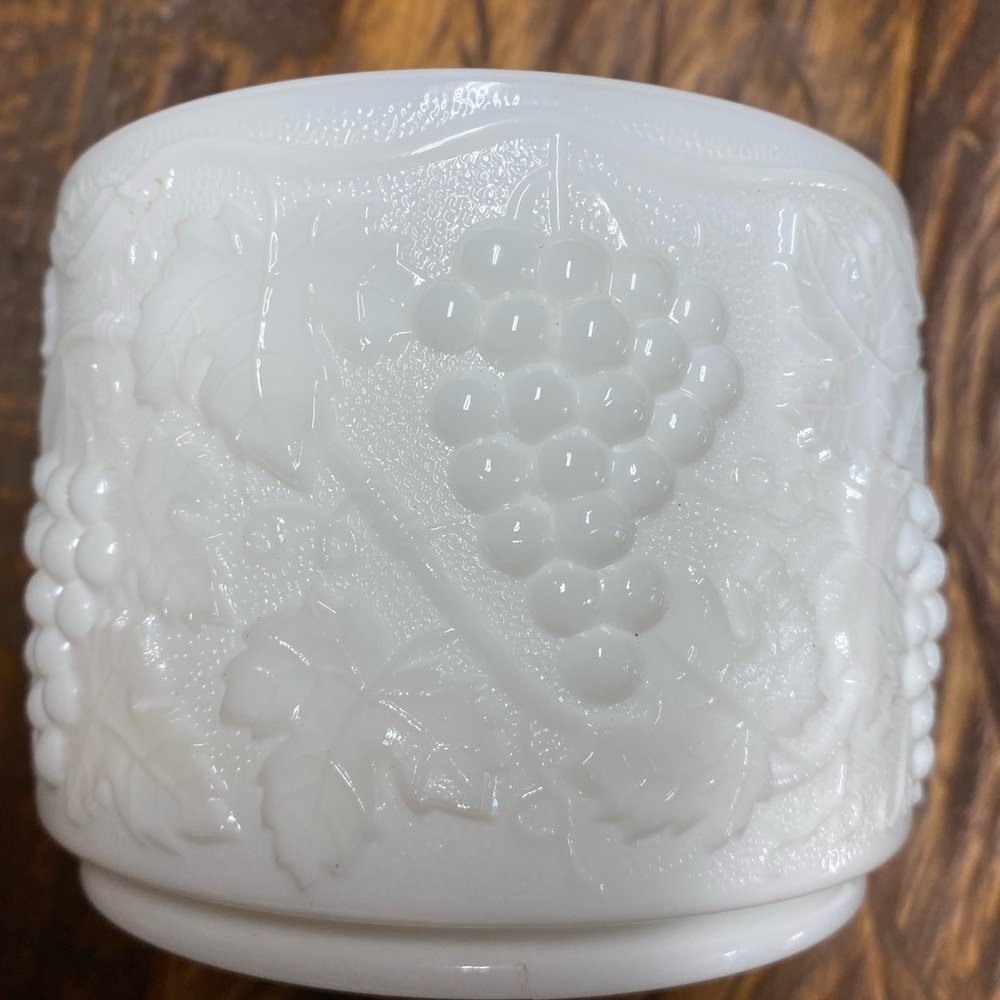 Milk Glass Collection Imperial 1950’s Covered Compote White Dish - Picture 9 of 10